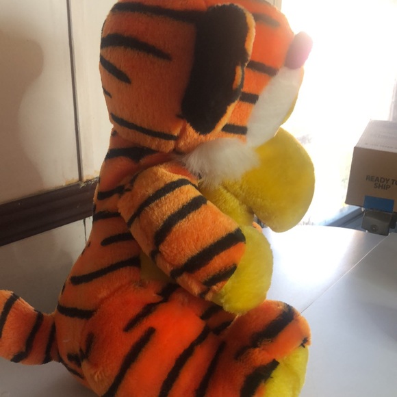 Baby VTG stuffed tigger 1980s - Picture 5 of 9